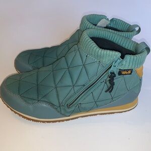 Teva Moccasins Ankle Booties Blue Men’s size 7